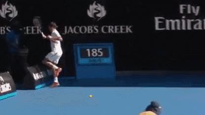 谢谢杰伦！一口毒奶让枪手皇马都复苏了~