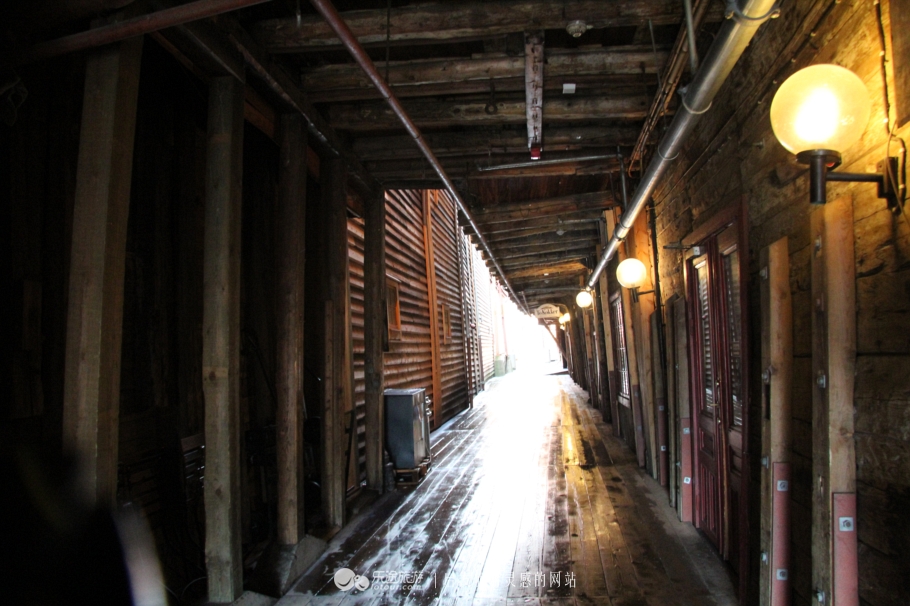 迷失在时光与历史中的卑尔根木屋