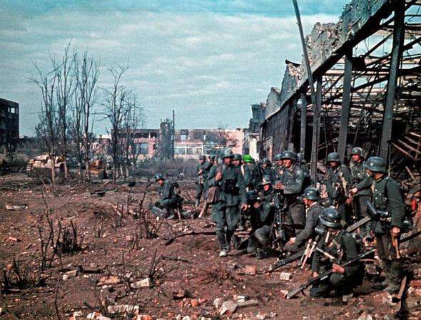 豆瓣日记:谁能继承元首的反坦克黑科技——Adidas与Puma的决裂史