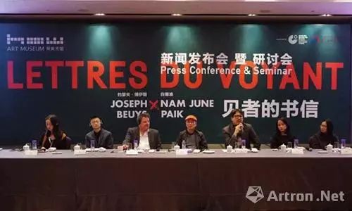 白南准与博伊斯,白南准向博伊斯致敬