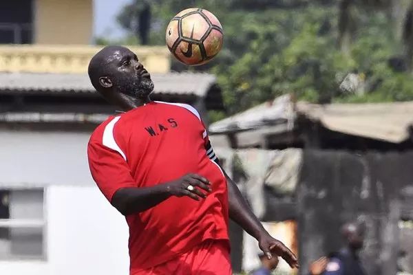 足球明星当上总统,cctv5足球巨星