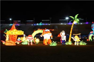 超级独家小编带你去灯会内场探秘,超级灯会都有啥表演活动