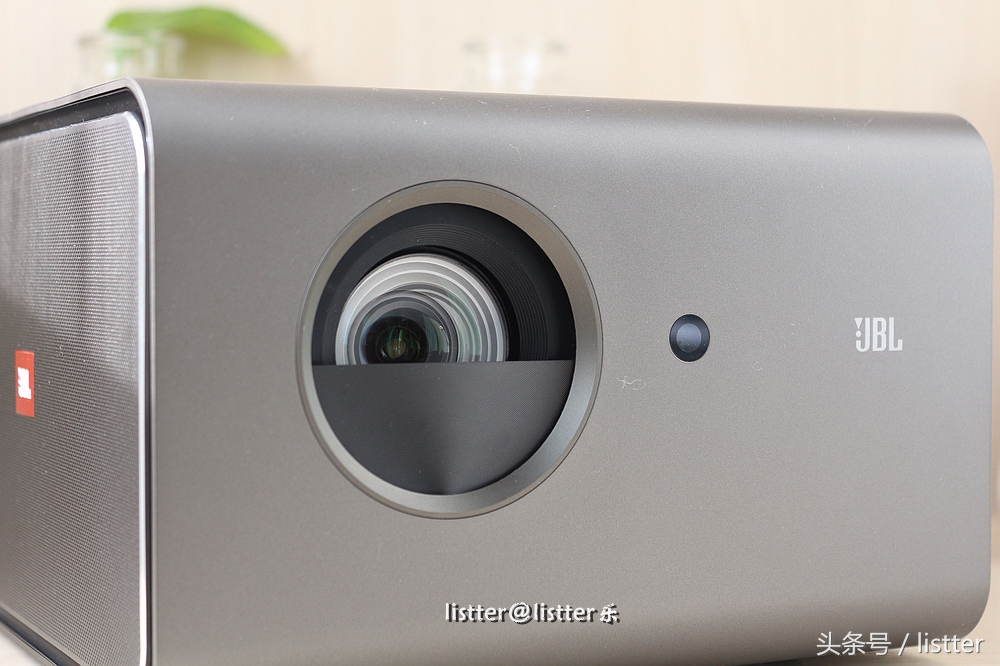 天猫魔屏s1和当贝f1c对比,天猫魔屏投影仪s2评测