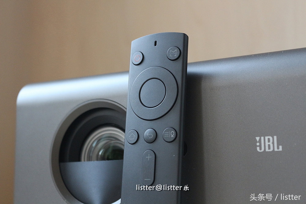 天猫魔屏s1和当贝f1c对比,天猫魔屏投影仪s2评测