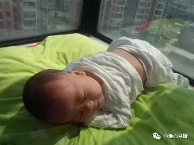 新生儿晒太阳退黄方式,宝宝黄疸高晒太阳有点发热怎么办