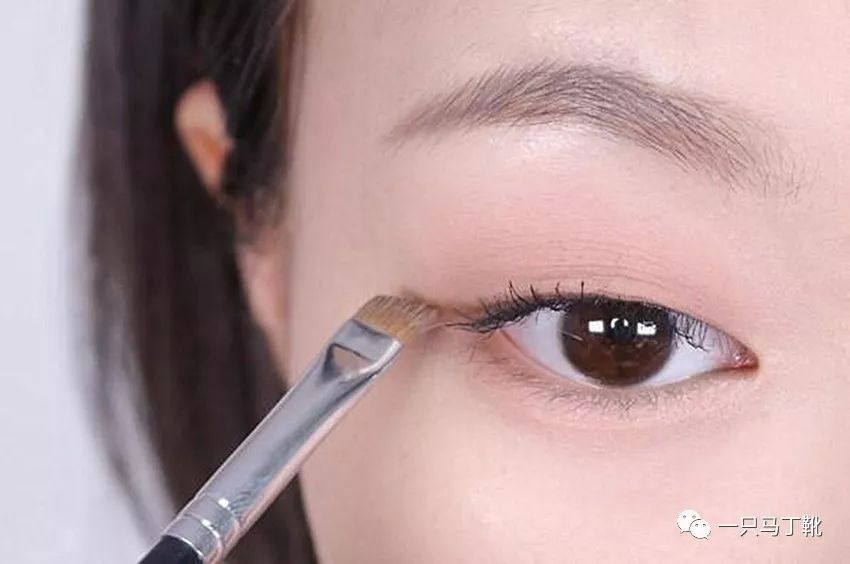 3ceovertake眼影教程单眼皮,单眼皮眼泡怎么画眼妆