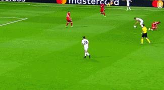 一直在改变，从未被局限，2009-2018年C罗换了几种踢法？