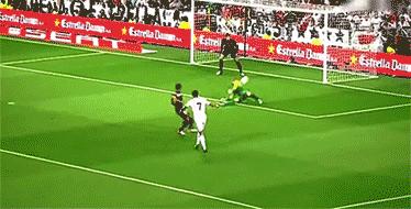 一直在改变，从未被局限，2009-2018年C罗换了几种踢法？