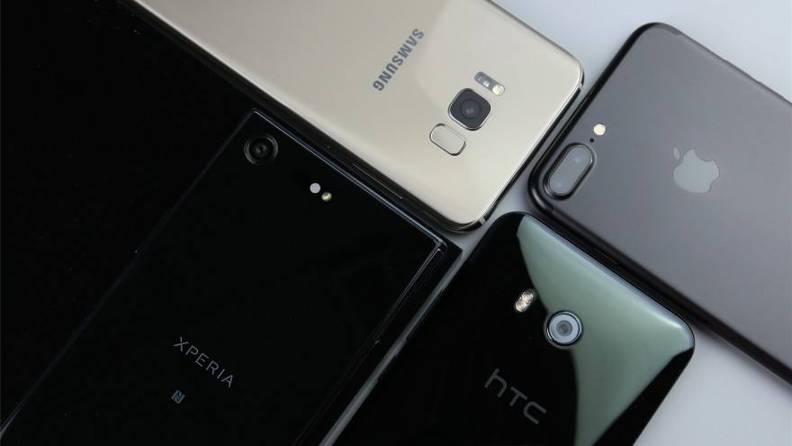 外*旗国**舰机国行售价高达5K港行只卖3千！却比三星S8值得买！