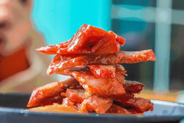 2年，1500万！她为*月天五**开了50家餐厅，卖阿信最爱的鲁肉饭！