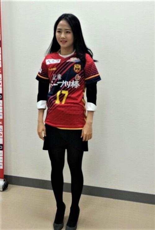 韩国女足第一美女加盟日本联赛，化了妆还不如在球场上素颜可爱！