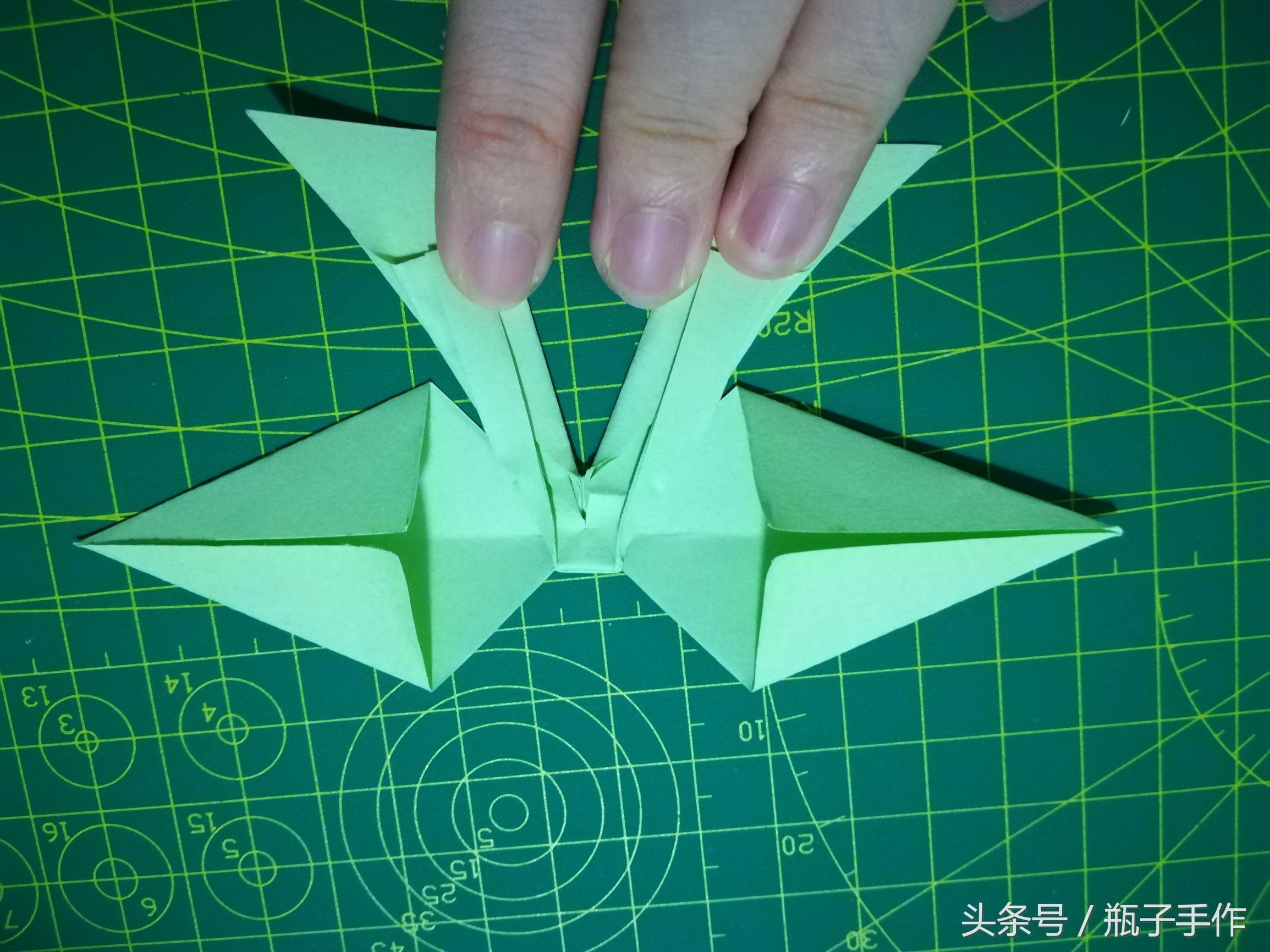 手工diy折纸ins蝴蝶结,手工折纸蝴蝶结详细慢教程