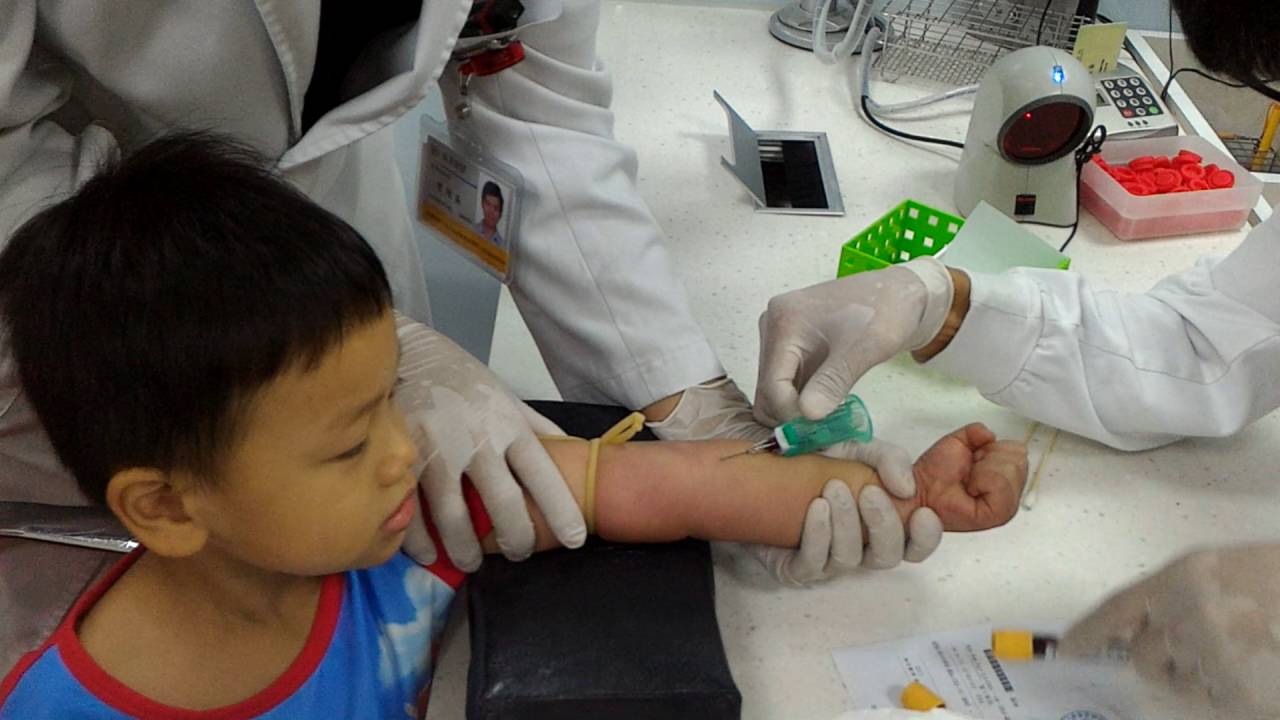 抽血抽到手麻护士,抽血护士把你手抽淤青怎么办