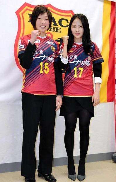 韩国女足第一美女加盟日本联赛，化了妆还不如在球场上素颜可爱！
