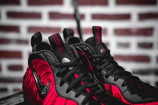 一双喷泡能穿几年,喷泡详细简介