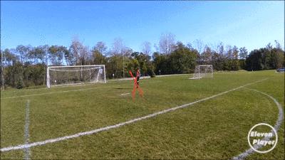 100个足球过人技巧教学,足球运球过人的方法及技巧