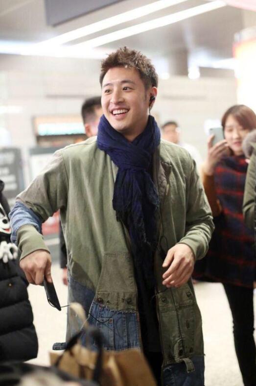 巴黎时装周男明星造型解析,巴黎时装周郑恺