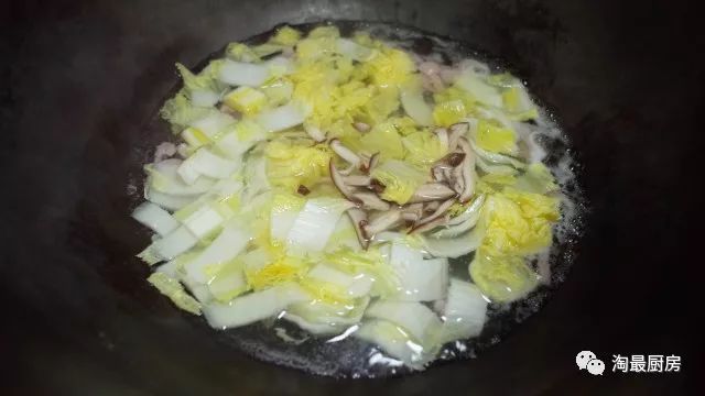 年糕吃法原来这么多样,年糕软糯香甜好吃得很