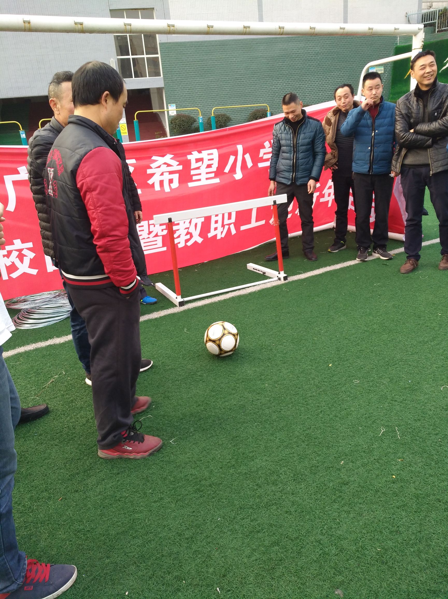 恰同学少年：广安区希望小学“三进校园”暨教职工迎新活动