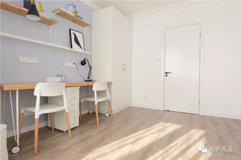 家具和墙有缝,家具和墙面之间有缝隙