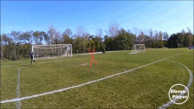 100个足球过人技巧教学,足球运球过人的方法及技巧