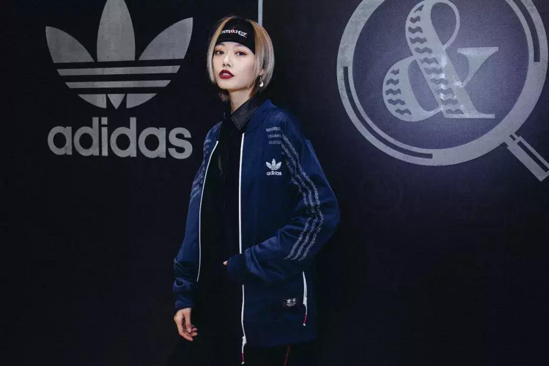 yeezy700waverunner穿搭,yeezy700waverunner真假