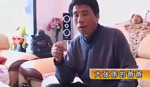 出门在外想父母了,出门在外想爸爸妈妈怎么办