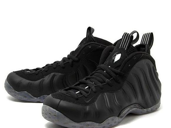 一双喷泡能穿几年,喷泡详细简介