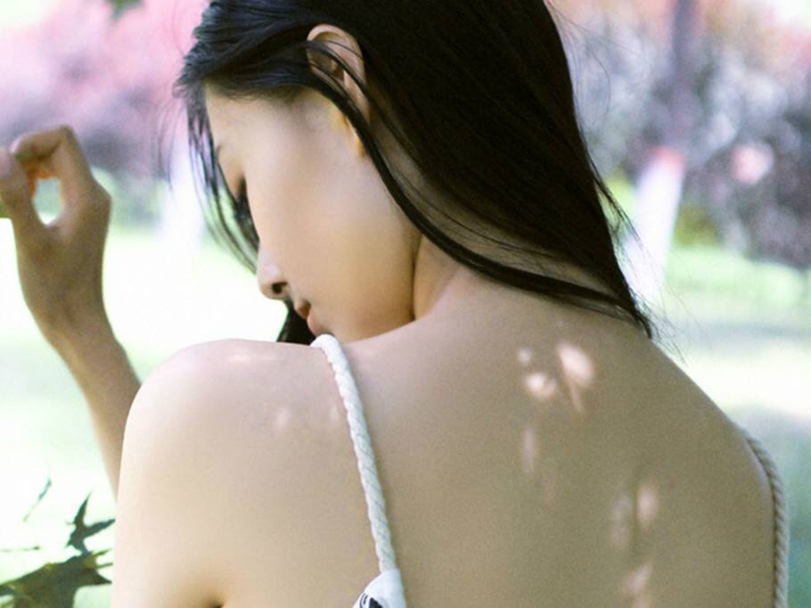 男朋友背着你去相亲值得原谅吗,如果你的男朋友背着你跟异性吃饭