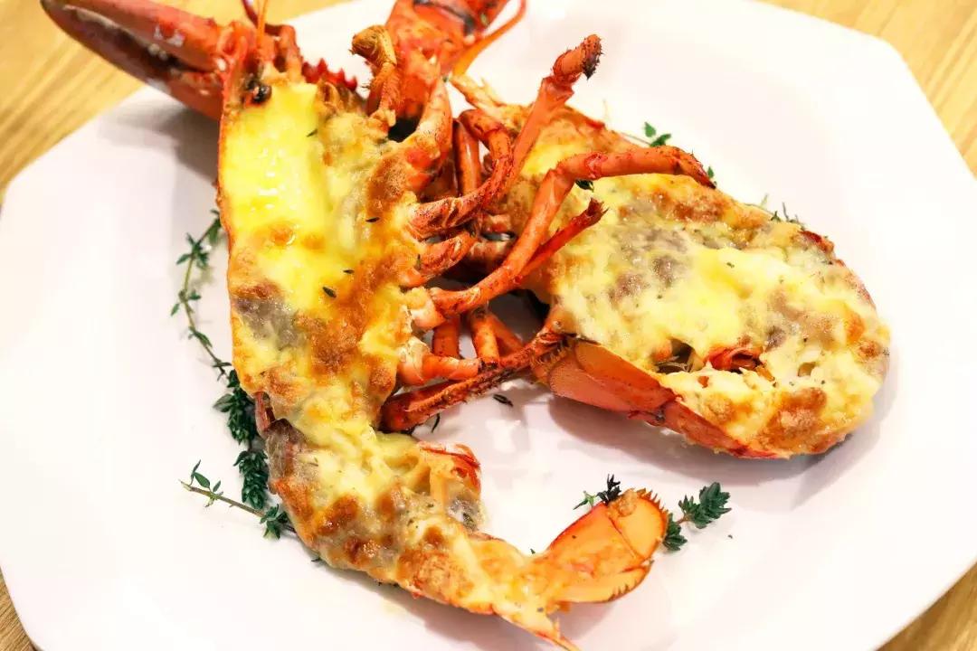 宇宙最红“地球港”空降北京！8国牛肉，逛吃7天不重样！