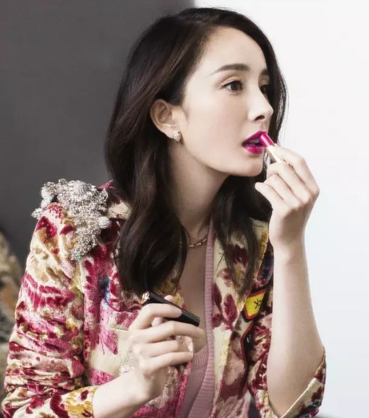 盘点蔡依林的大胆穿搭,蔡依林的紫色