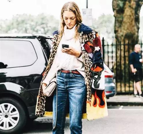 杨幂和热巴穿同款连衣裙,从杨幂赵丽颖到热巴肖战