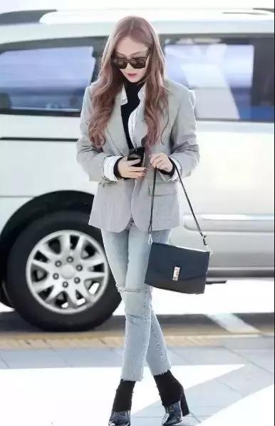 杨幂和热巴穿同款连衣裙,从杨幂赵丽颖到热巴肖战