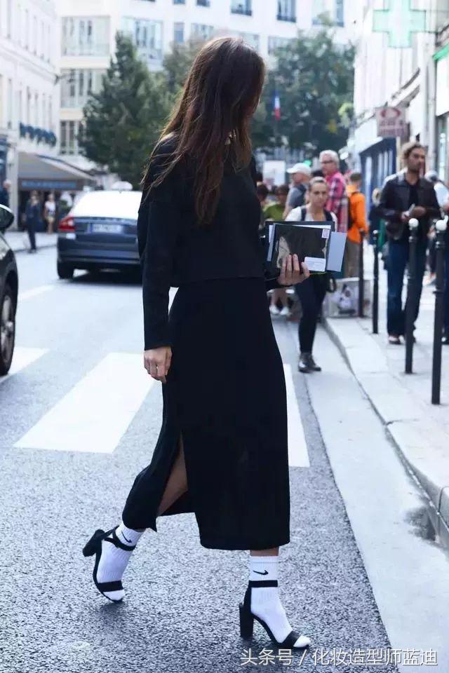 高跟鞋里面穿袜子好看吗,高跟鞋里穿什么袜子