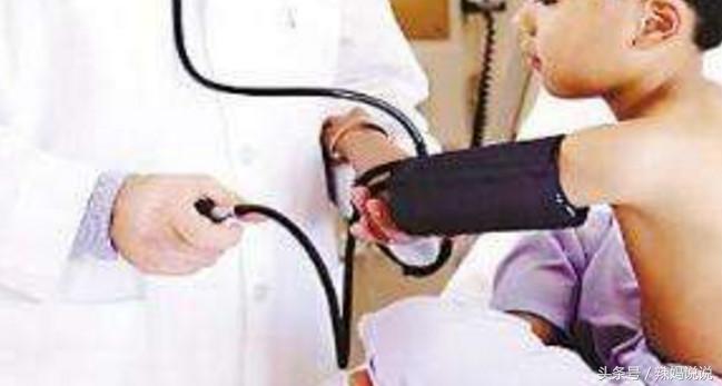 七岁女儿老说头疼怎么回事,7岁女孩一直说头疼