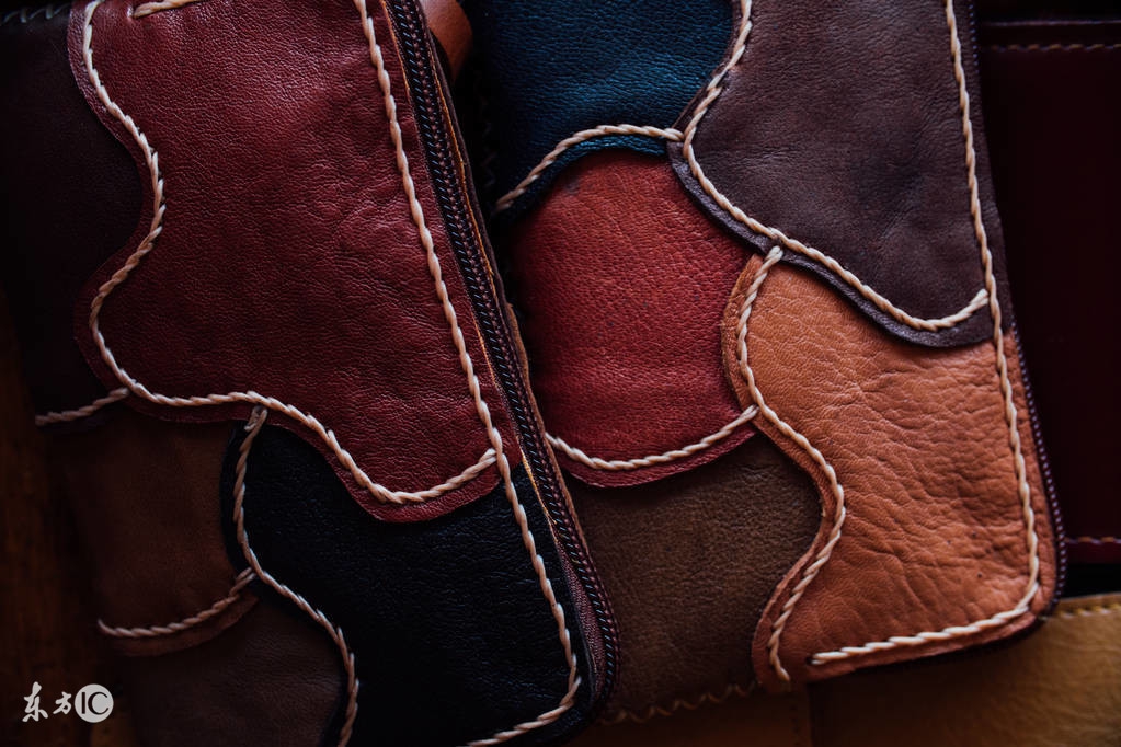 家里皮包怎么保养用什么油,白色皮包怎么保养