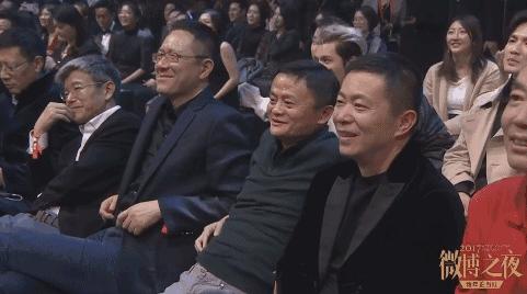 盘点蔡依林的大胆穿搭,蔡依林的紫色