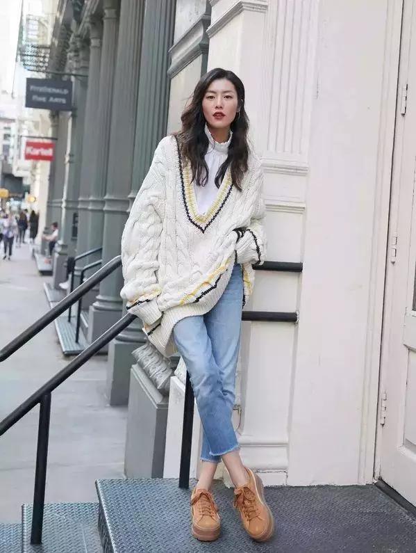 杨幂和热巴穿同款连衣裙,从杨幂赵丽颖到热巴肖战