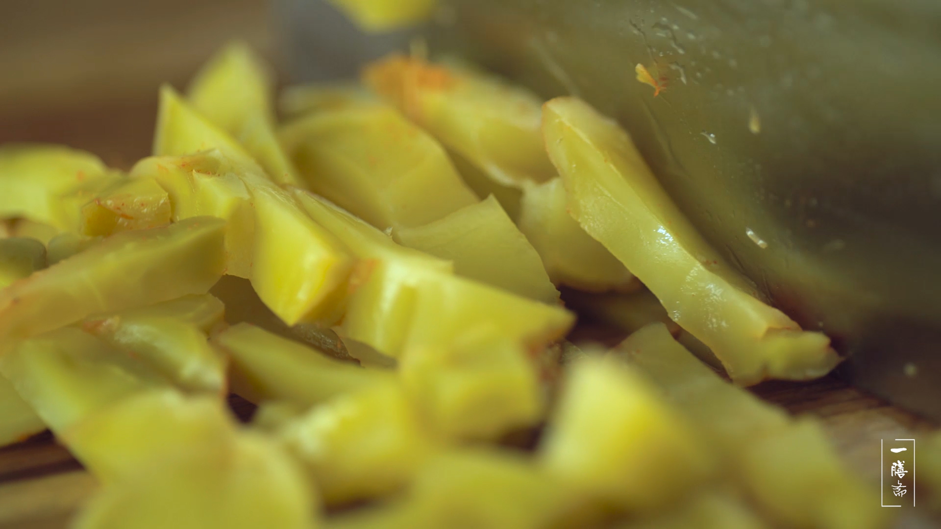 鸡肉去腥味最简单有效的办法,红烧鸡肉有腥味怎么回事