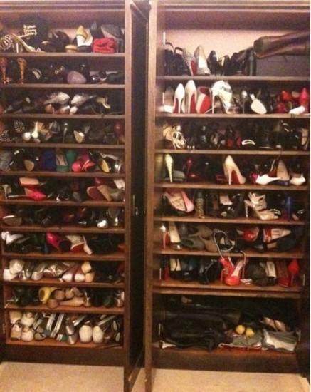 范玮琪飞机上的鞋子,范玮琪背的包