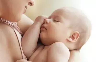 女宝宝内阴擦伤了怎么处理,小儿伤乳了怎么办