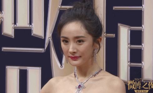 盘点蔡依林的大胆穿搭,蔡依林的紫色