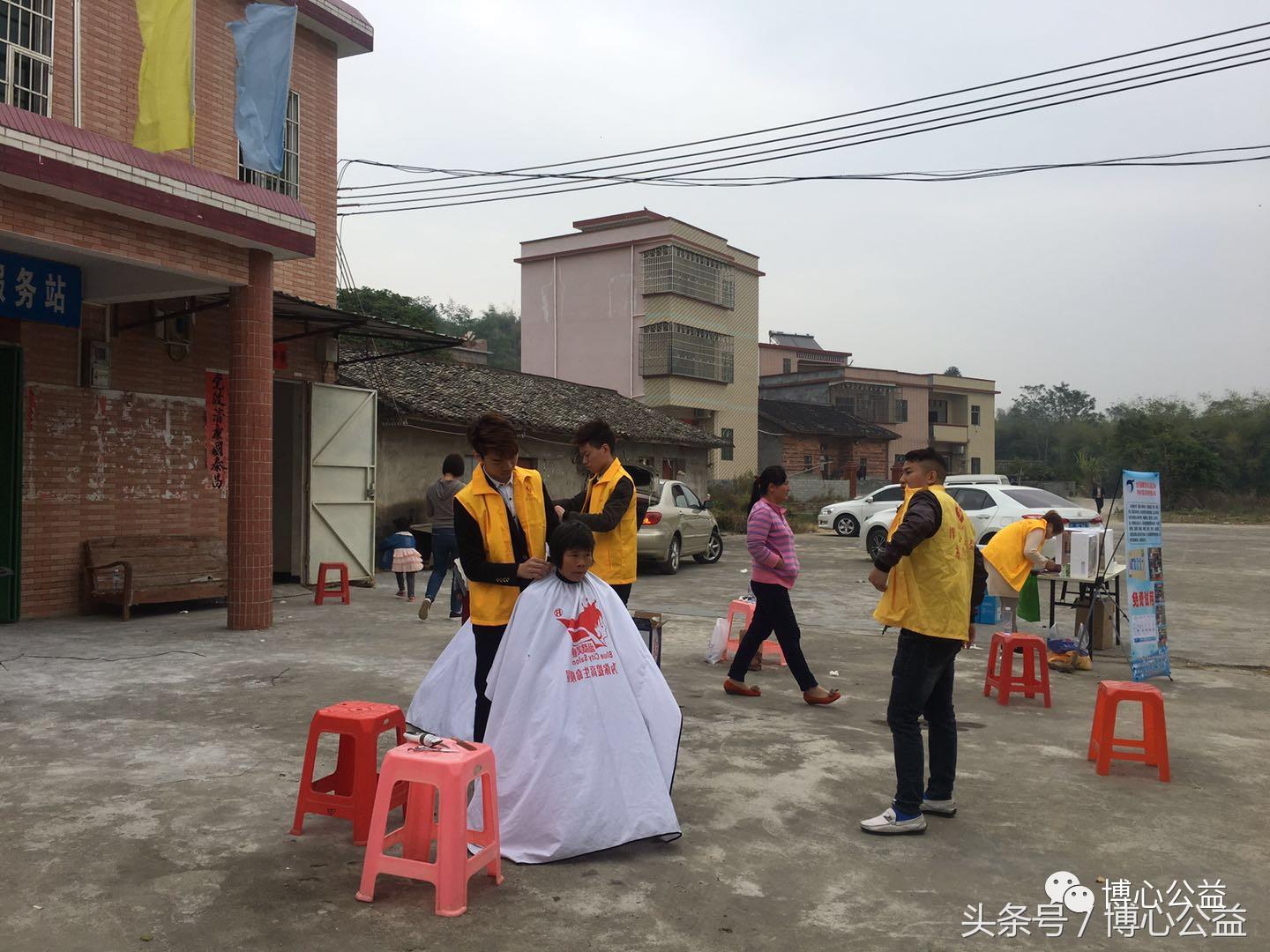 博心：走进平安镇旱田村，便民服务，为您服务