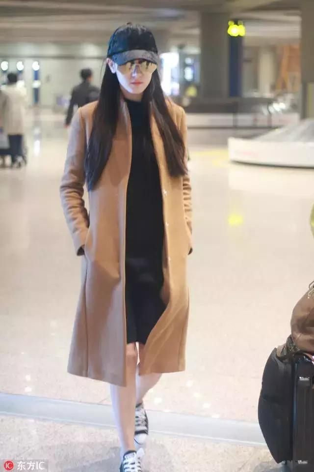 杨幂和热巴穿同款连衣裙,从杨幂赵丽颖到热巴肖战