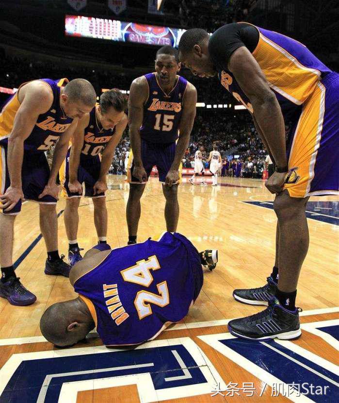 为什么打篮球的时候脚崴了,平时打篮球总是崴脚该怎么办