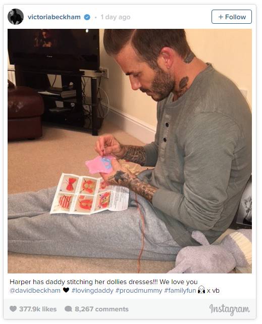 贝克汉姆小七下厨老父亲打下手,贝克汉姆小七被哥哥宠爱