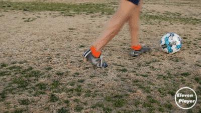 15个经典足球过人技巧训练,马修斯变向