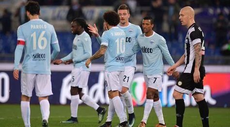 米兰客战1-2遭都灵逆转,ac米兰主场迎战拉齐奥