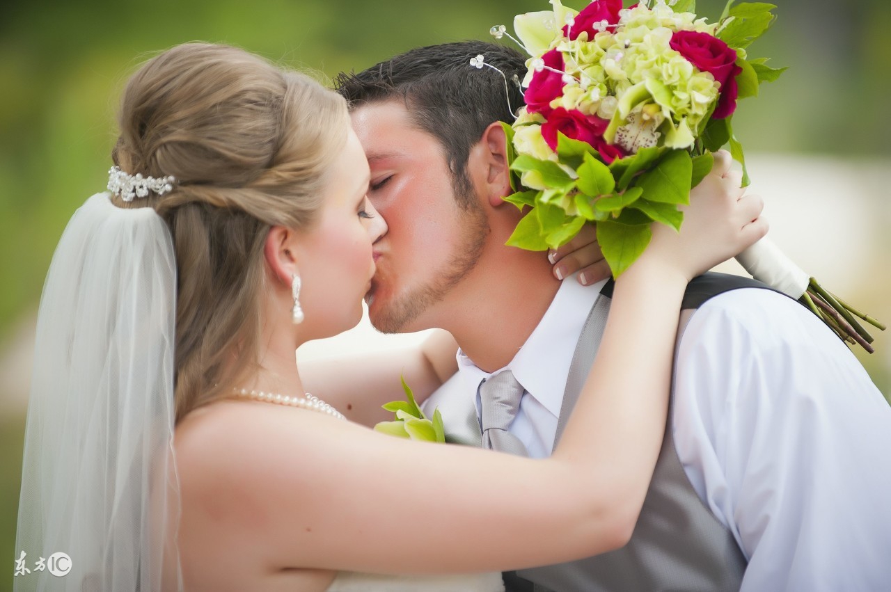 夫妻之间共同话题越来越少怎么办,夫妻之间的共同话题有哪些