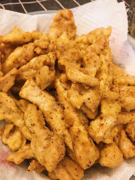 炸酥肉好吃又简单,炸酥肉小吃摆摊新项目